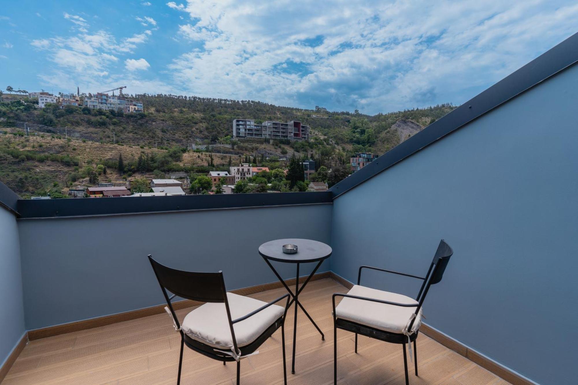 About Sololaki Hotel Tbiliszi Kültér fotó
